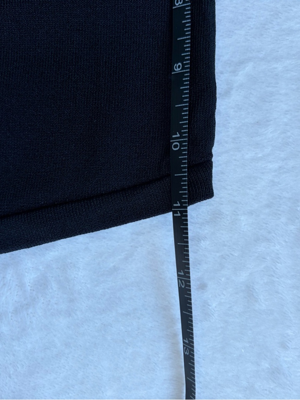 Zara Women’s Classic Black Tee - Picture 8 of 8